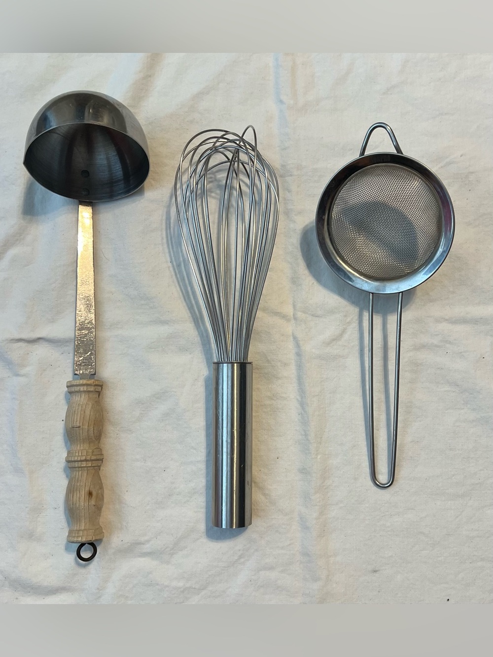 Kitchen Utensil Set Stainless Steel Whisk Sieve &
Ladle